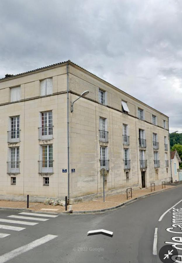 Appartement Familial Proche D'Un Site Historique Périgueux Eksteriør billede
